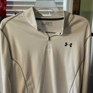 UA 1/4 zip pullover like new in perfect condition
